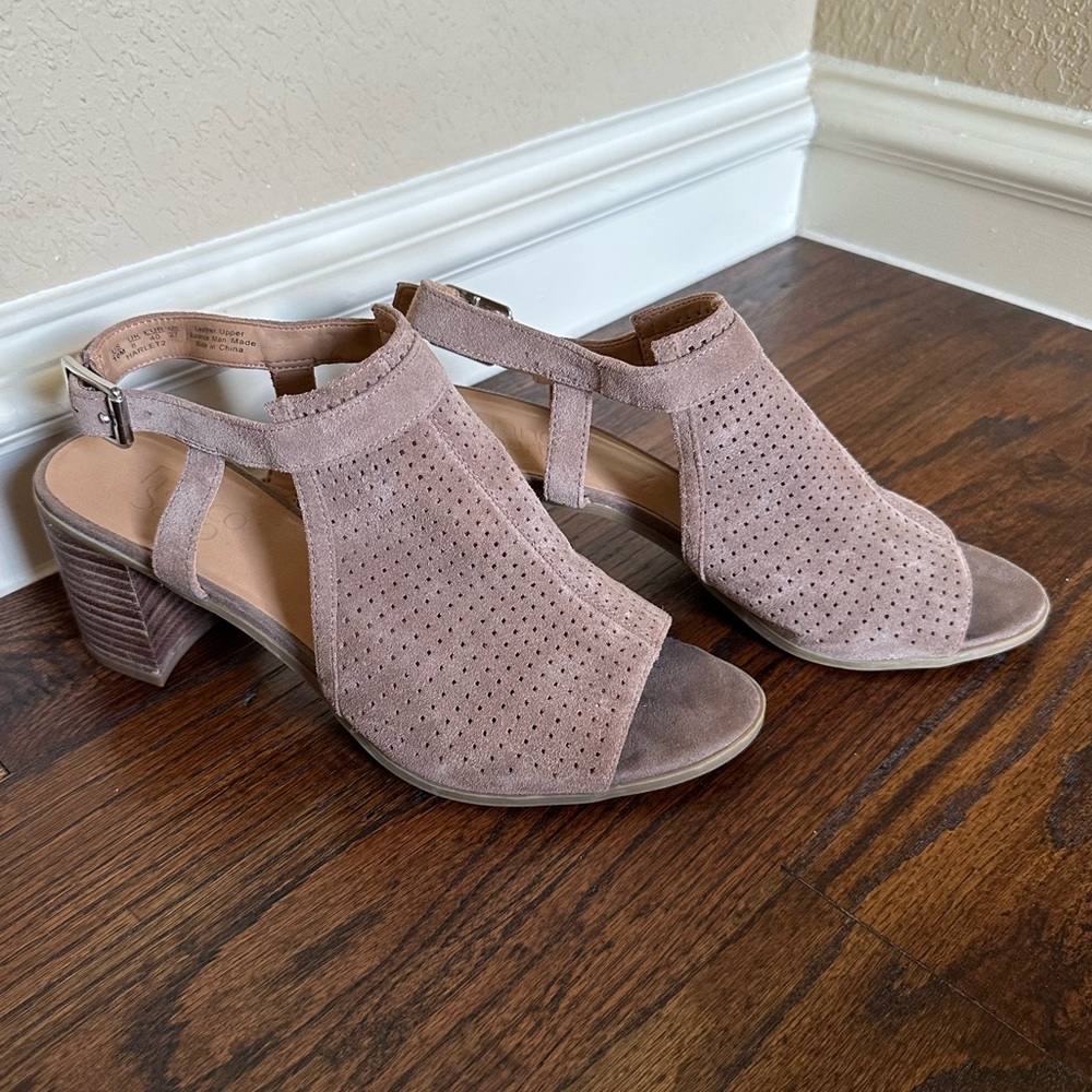 franco sarto tan sandals - (10W)